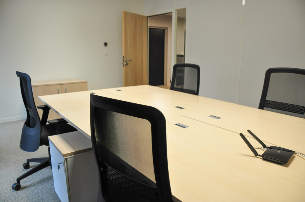 bureau rennes 4 personnes grand bureau rennes nord